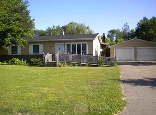 709 W Adams St, Osceola, IN 46561