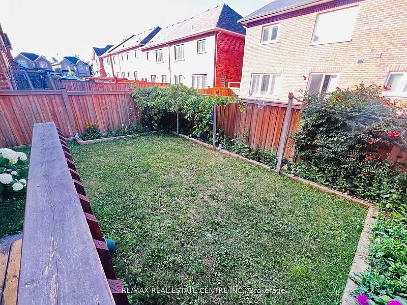 Brampton Townhouse for rent - 3 Bedrooms — photo 24