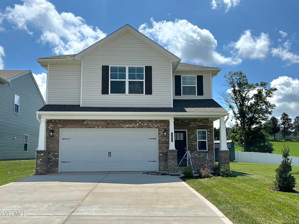 1st image of 167 Wisteria Dr
