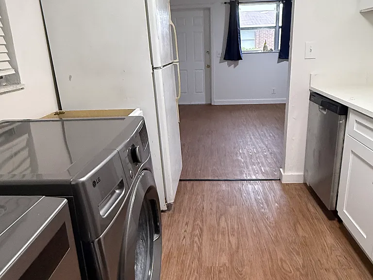 9407 Grandfield Rd #B — Photo 14
