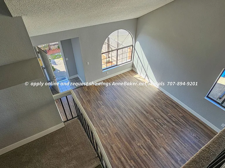 127 Melva Ct — Photo 5