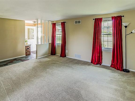 4th image of 5900 Dorlyn Dr