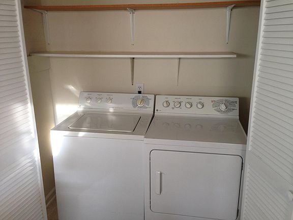 5th image of 2930 E Mulberry Ln