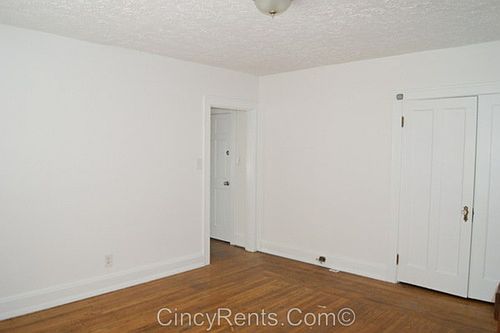 3rd image of 1831 Courtland Ave APT 15