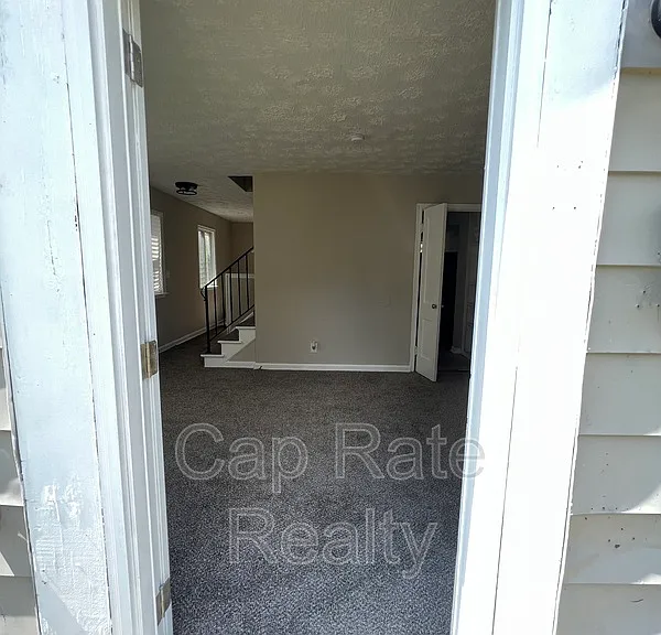 59 N Waverly St — Photo 16