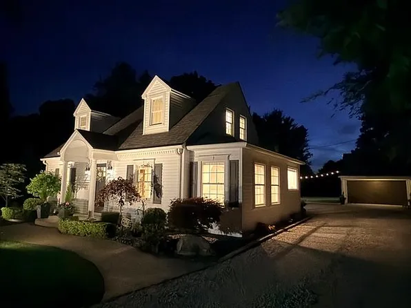 45409 North Ave, Macomb, MI 48042