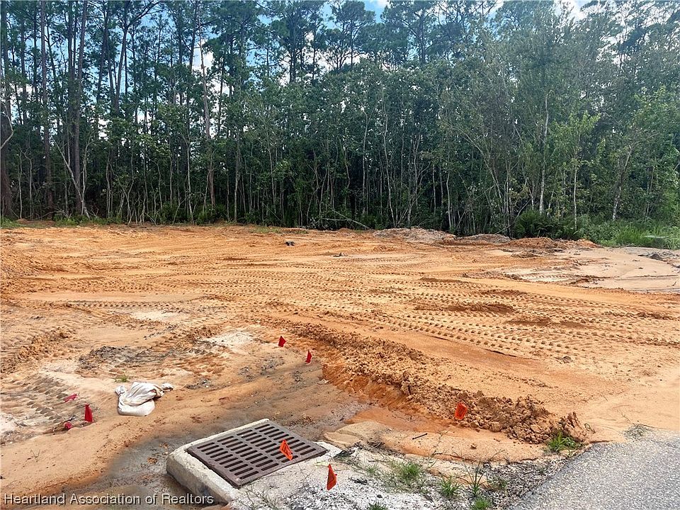 2nd image of 5815 Matanzas Dr