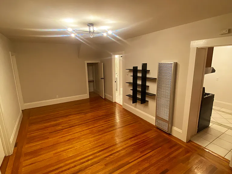 315 E 15th St #315 — Photo 1