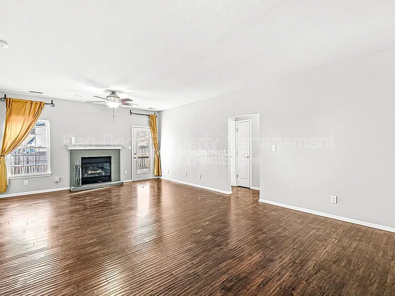 12273 Rambling Rd — Photo 8