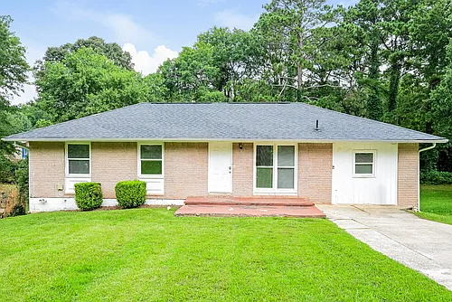 494 Clara Dr Photo 1