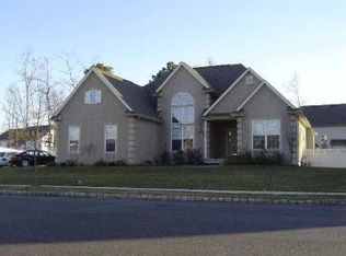 109 Iris Dr, Egg Harbor Twp, NJ 08234