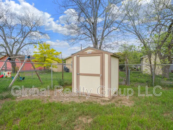 161 S Krueger Ave, New Braunfels, TX 78130