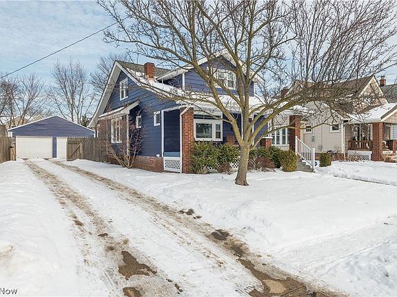 3rd image of 16912 Larchwood Ave