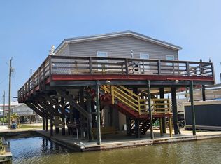 127 Verley Ln, Grand Isle, LA 70358