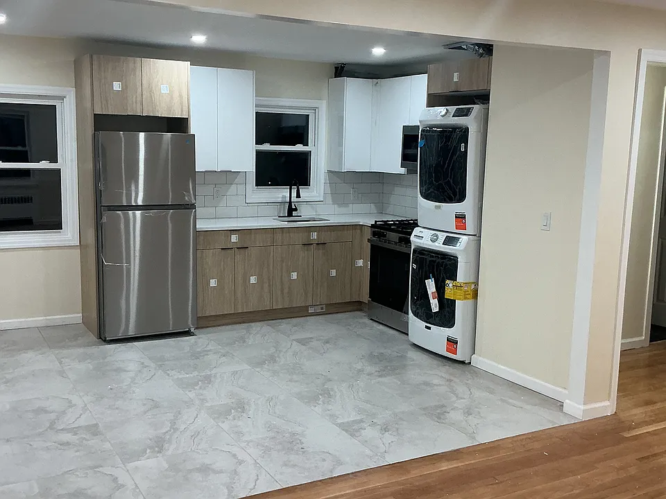 436 Union Ave #2