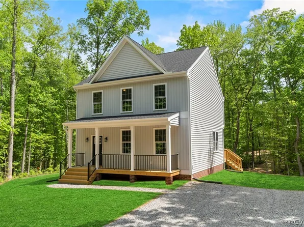 10751 Evergreen Dr, Amelia Court House, VA 23002