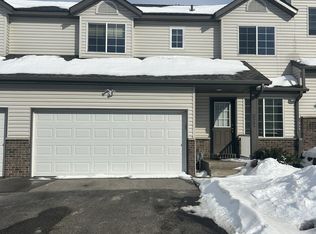 1027 Petra Ct SW, Pine Island, MN 55963