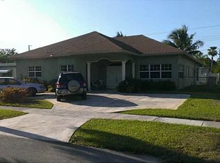 7181 Park St, Hollywood, FL 33024