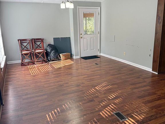 5th image of 7208 Issac Williams St