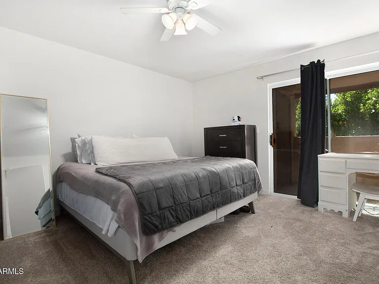 540 N May St #2081 — Photo 10