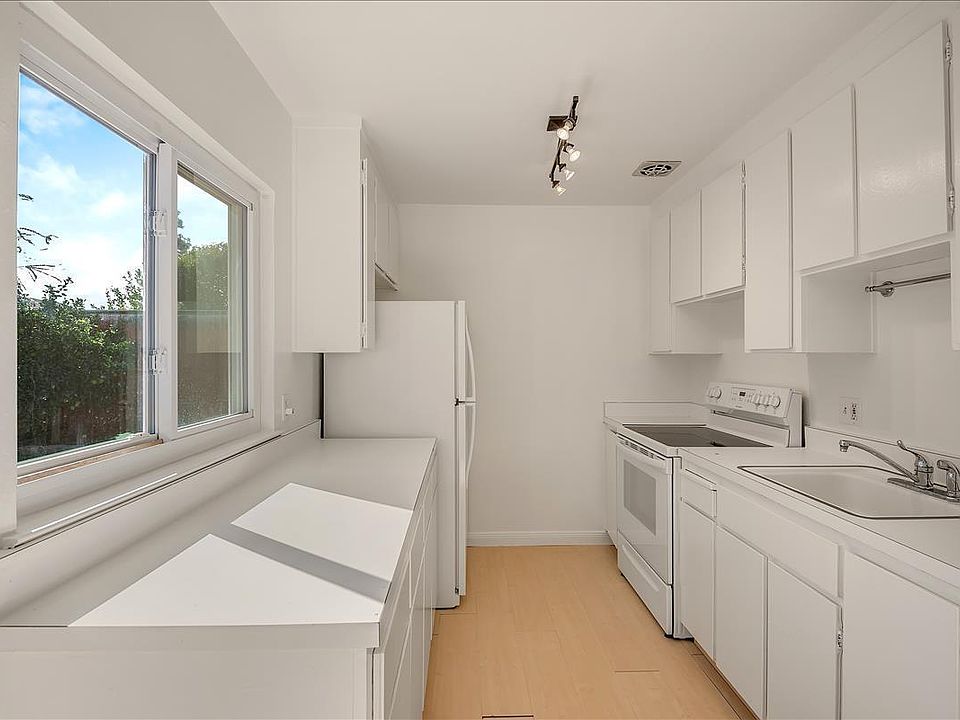 1st image of 1856 Macduee Way #1