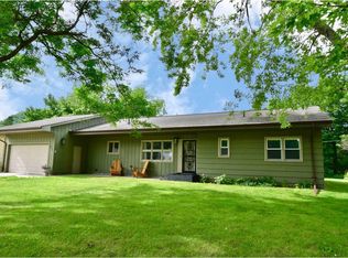 466 Glenview Ct, Winona, MN 55987