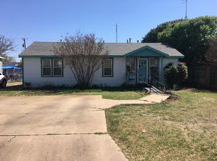 308 NE Alpine Dr, Plainview, TX 79072