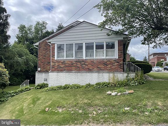4th image of 328 Florida Ave