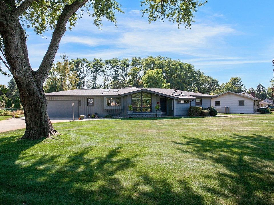 1st image of 54623 Princess Ave