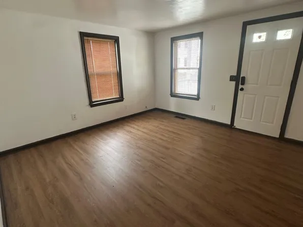 19 Boutelle St Floor 1, Fitchburg, MA 01420