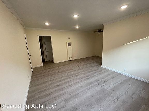 5th image of 942 N Spaulding Ave #2