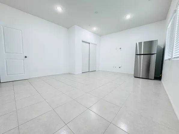 28445 Desert Trumpet Rd, Winchester, CA 92596