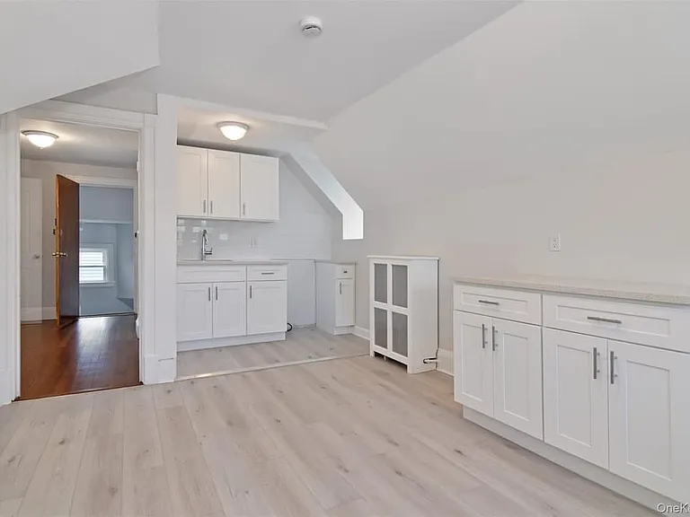 19 Primrose Ave #3 — Photo 5