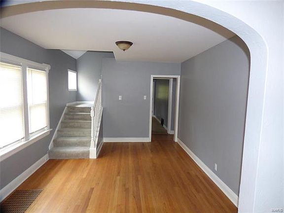 3rd image of 8814 Saint Louis Ave