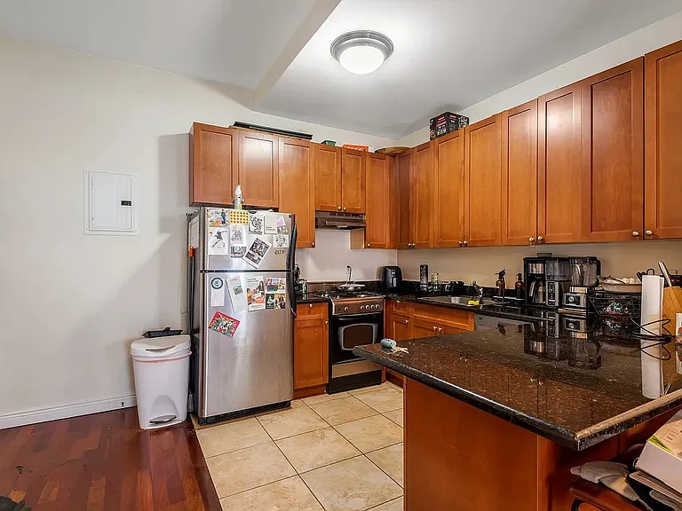 1030 Jackson Ave #6C — Photo 6