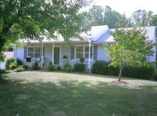 301 Hemlock Shores Dr, Goodview, VA