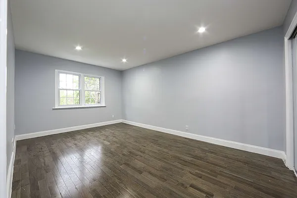 Sold by Keystone Realty USA Corp | media 4