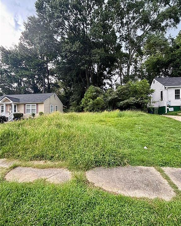 2nd image of 1131 Merrill Ave SW Lot 8
