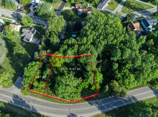 Cleveland Ave, Marinette, WI 54143