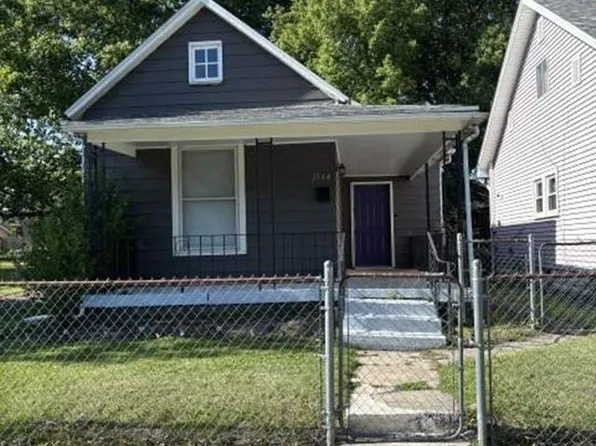 2144 Spruce St, Terre Haute, IN 47807