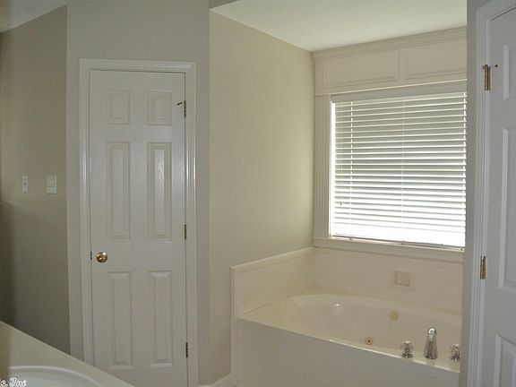 5th image of 12801 Misty Creek Dr