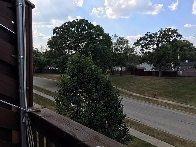1st image of 555 Deepwoods Dr APT 3L