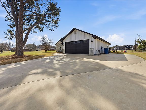 2nd image of 84 Shoreline Dr