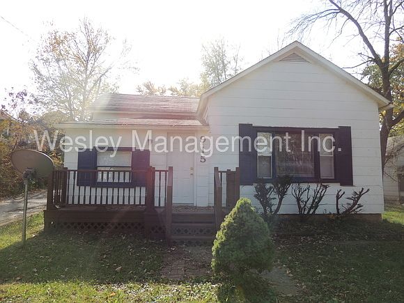 1st image of 915 Shawnee St