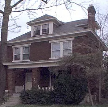5br,1.5ba, FREE off-street parking, huge front porch, central AC, big backyard, recently remodele... — Photo 2