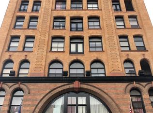 1010 Race St APT 2E, Philadelphia, PA 19107