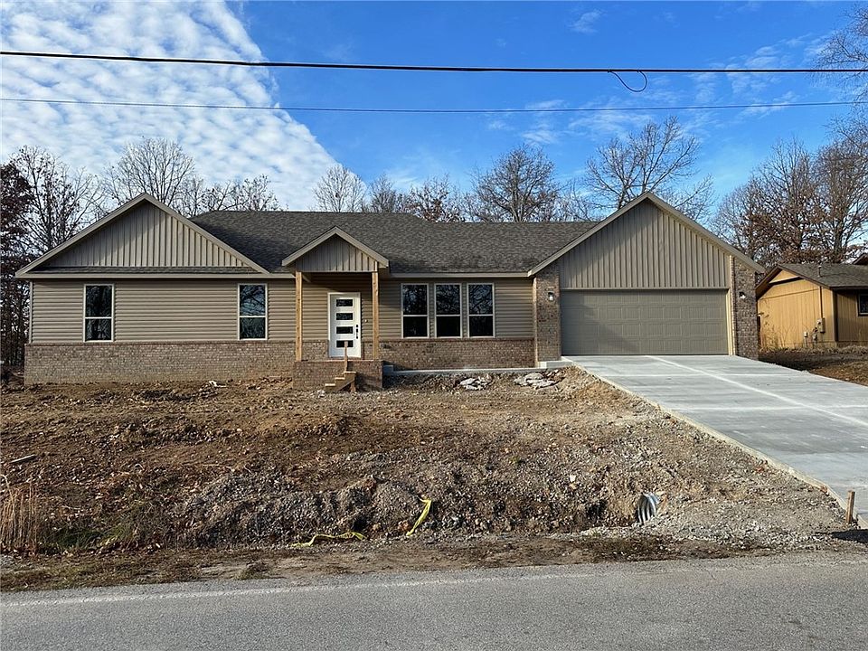 1st image of 24 Shetland Dr