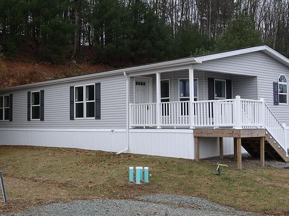 3rd image of 79 Angel Dr