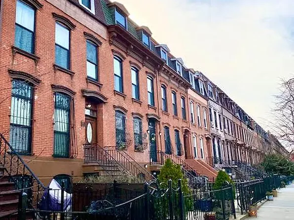 180 Macon Street GARDEN image 1 of 15