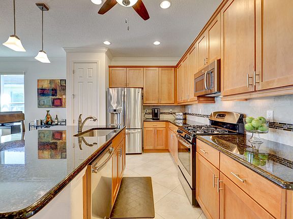 4th image of 9694 SW Royal Poinciana Drive